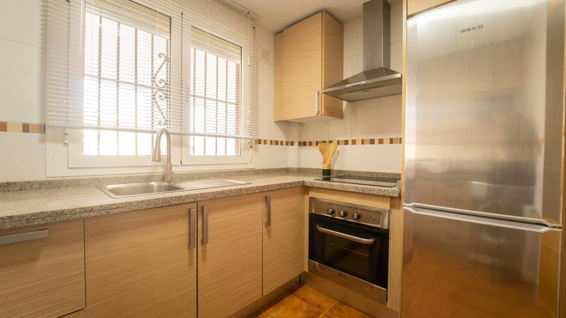 H&H Suite Granada Apartament Armilla 0*,