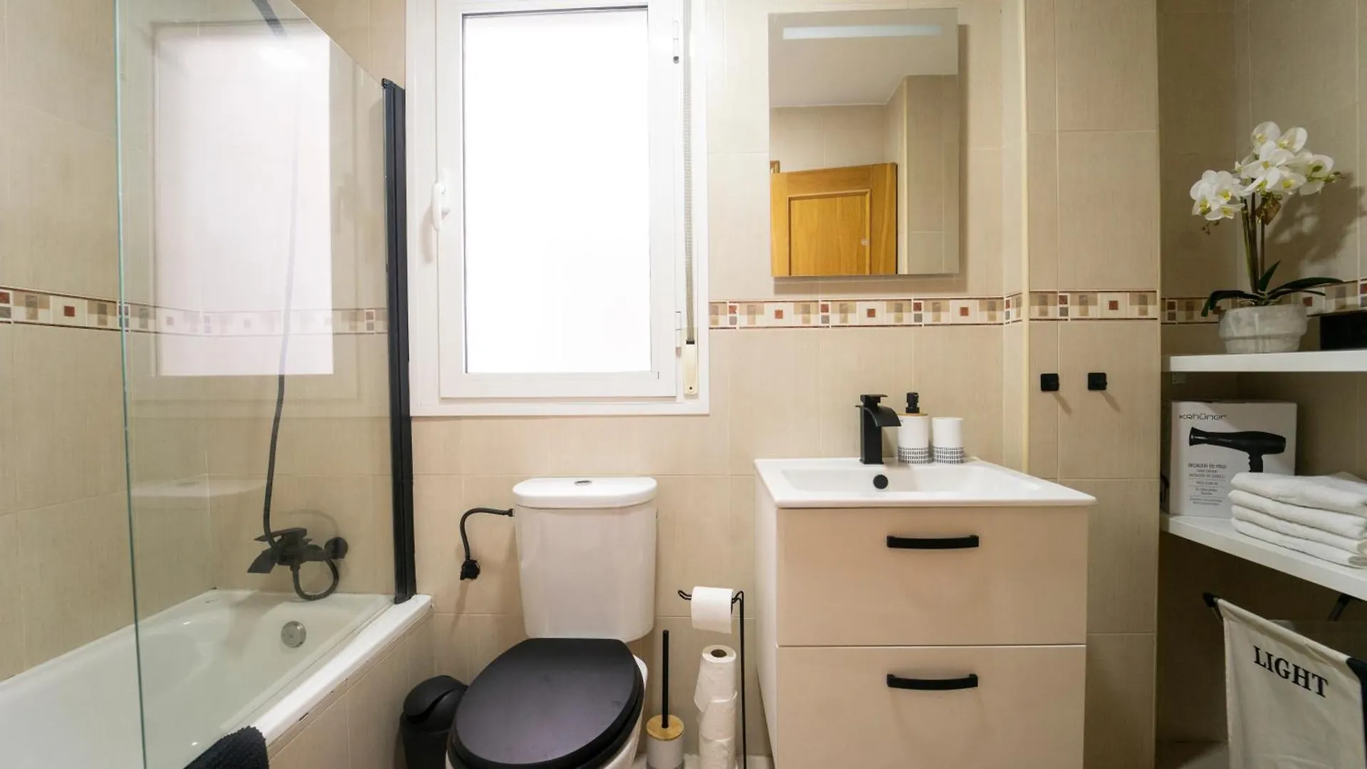 Apartment H&H Suite Granada Apartament Armilla