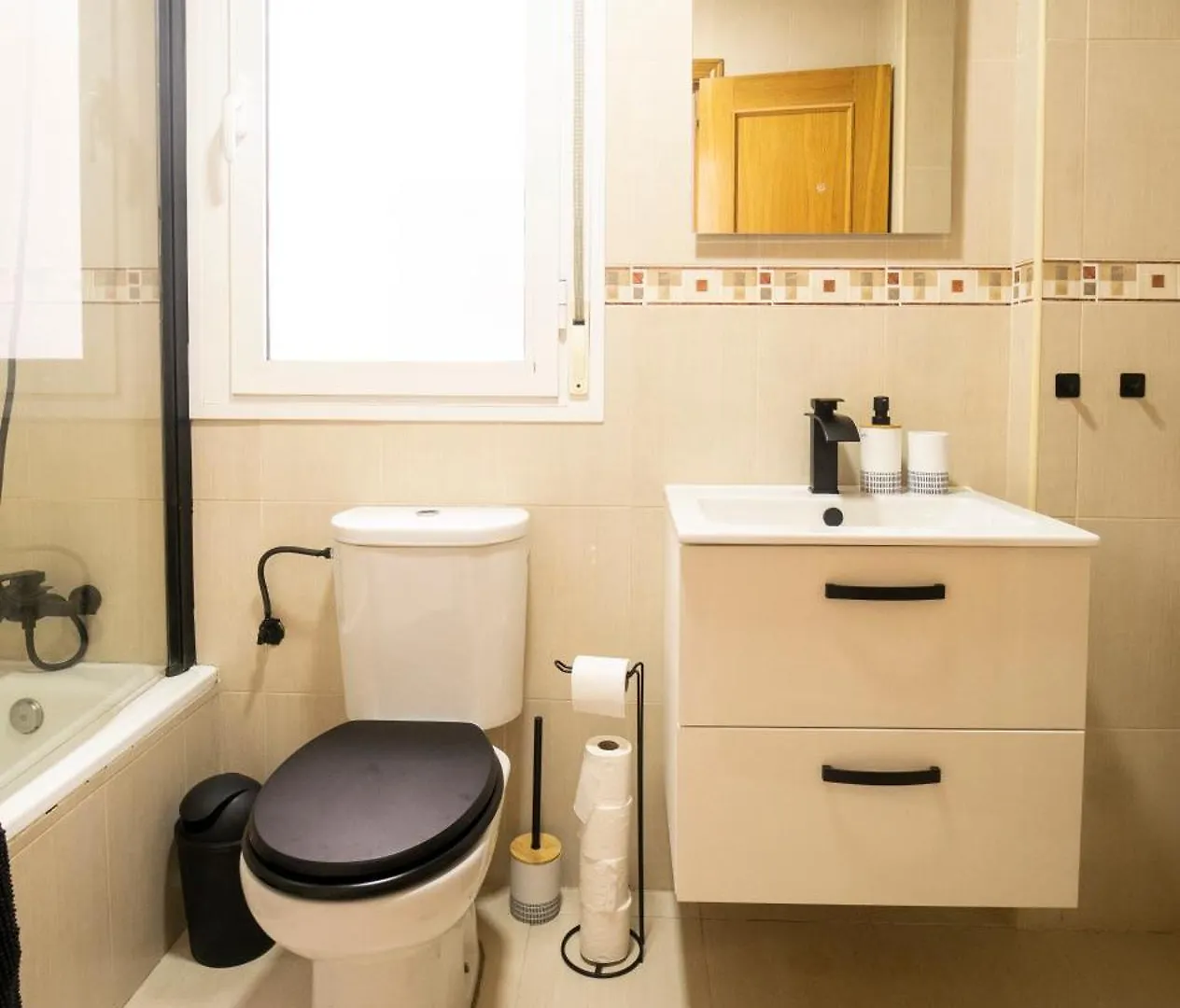 H&H Suite Granada Apartament Armilla Spain